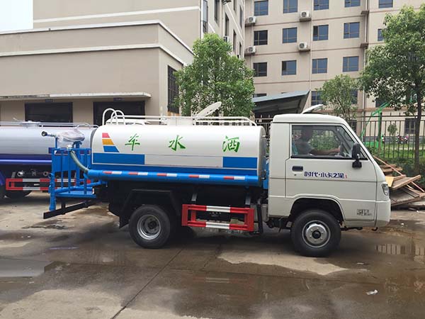 С�͸��ˮ܇(3��)