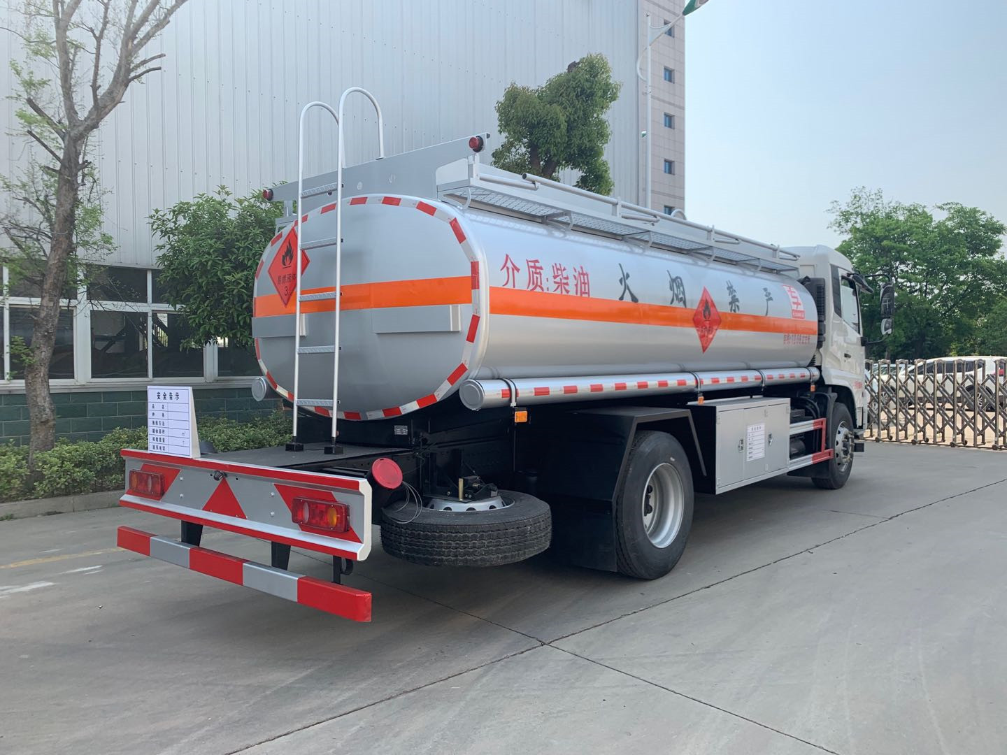 �|�L(f��ng)���\�\(y��n)��܇�������ݷe12.56�����ף�